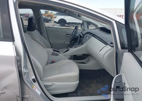 2014 Toyota Prius Two z USA, uszkodzony, nr VIN JTDKN3DU8E0365820